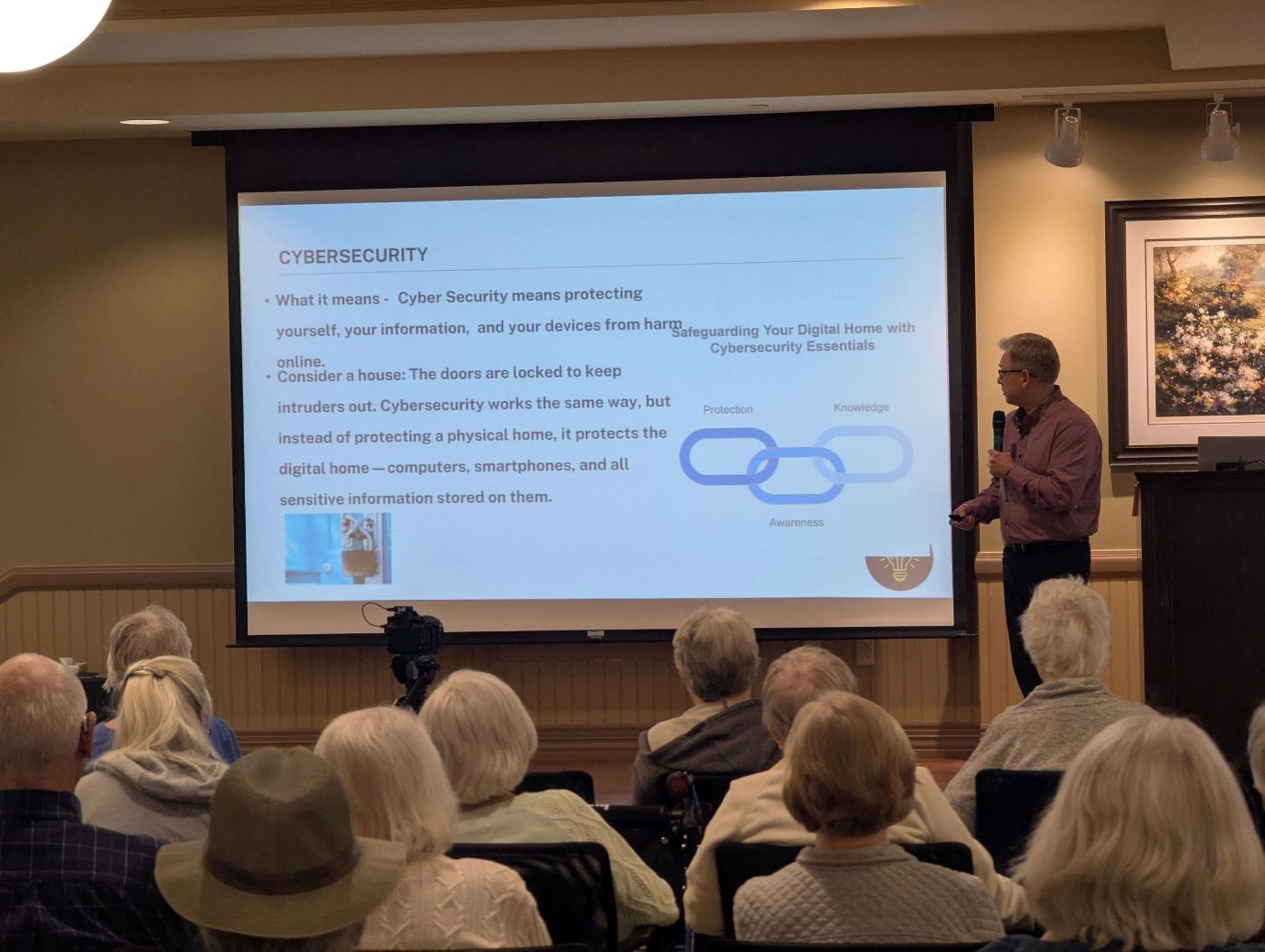 Golden Tech Tips cybersecurity training session for seniors, photo 2